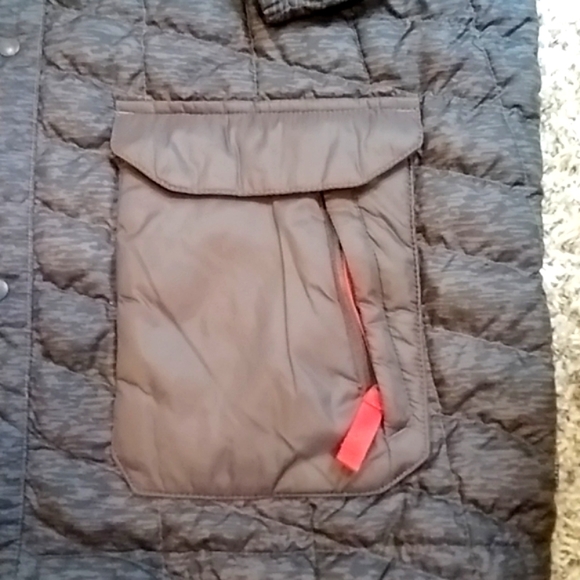 The North Face Thermoball shirt jacket - Picture 5 of 9